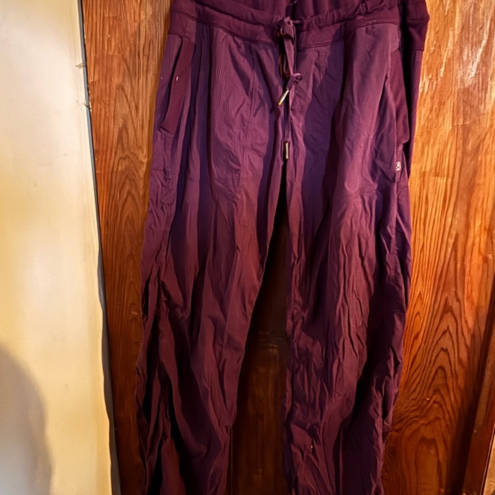 Lululemon Athletica Women's Purple Joggers